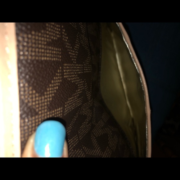 Michael Kors clutch - Picture 4 of 4